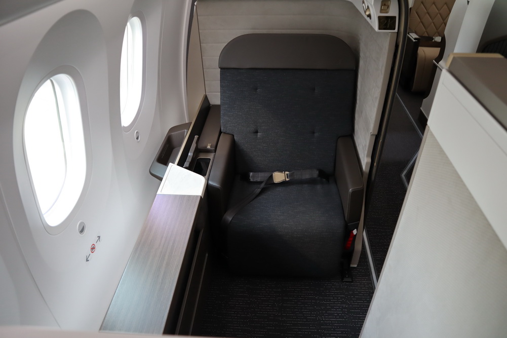 Oman Air New B787-9 First Class Suite