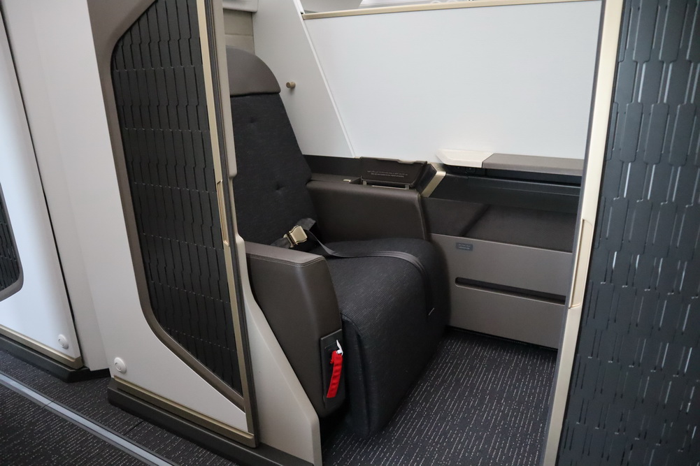 Oman Air New B787-9 First Class Suite