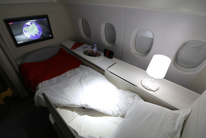 Air France La Premiere First Class bedding