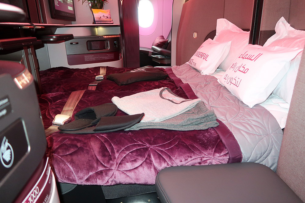 Qatar Airways A350-1000 Qsuite Business Class