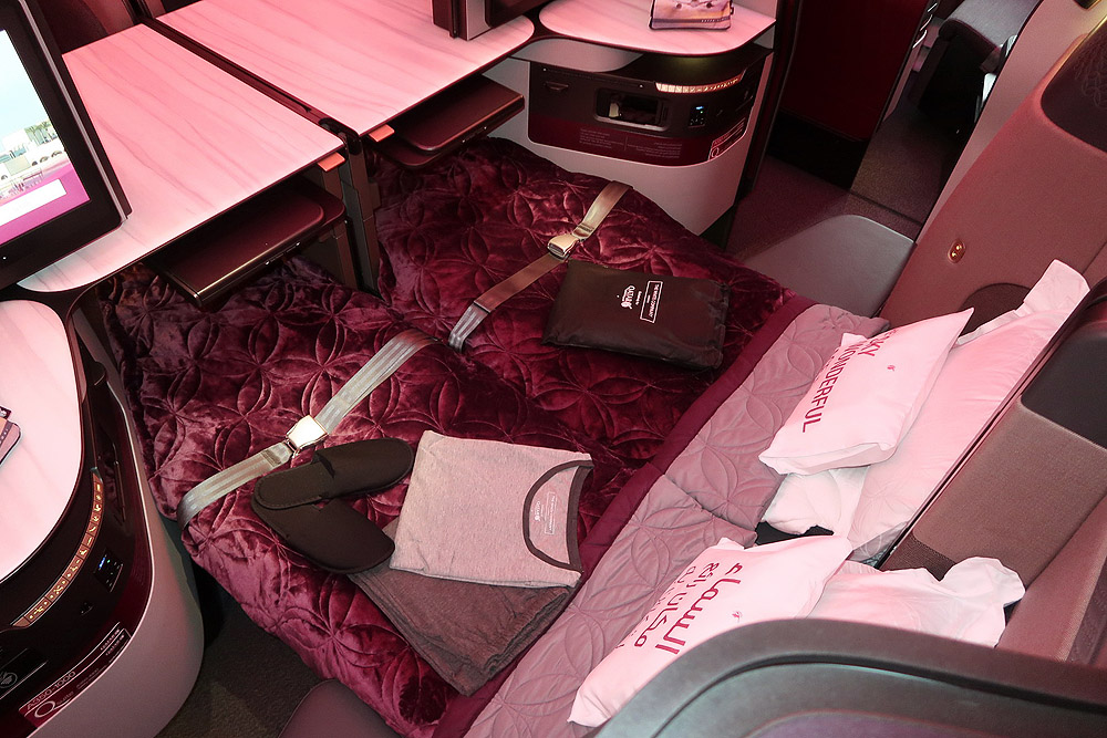 Qatar Airways A350-1000 Qsuite Business Class