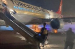 Turkish Airlines Boeing 737 Evacuated After Landing Gear Fire